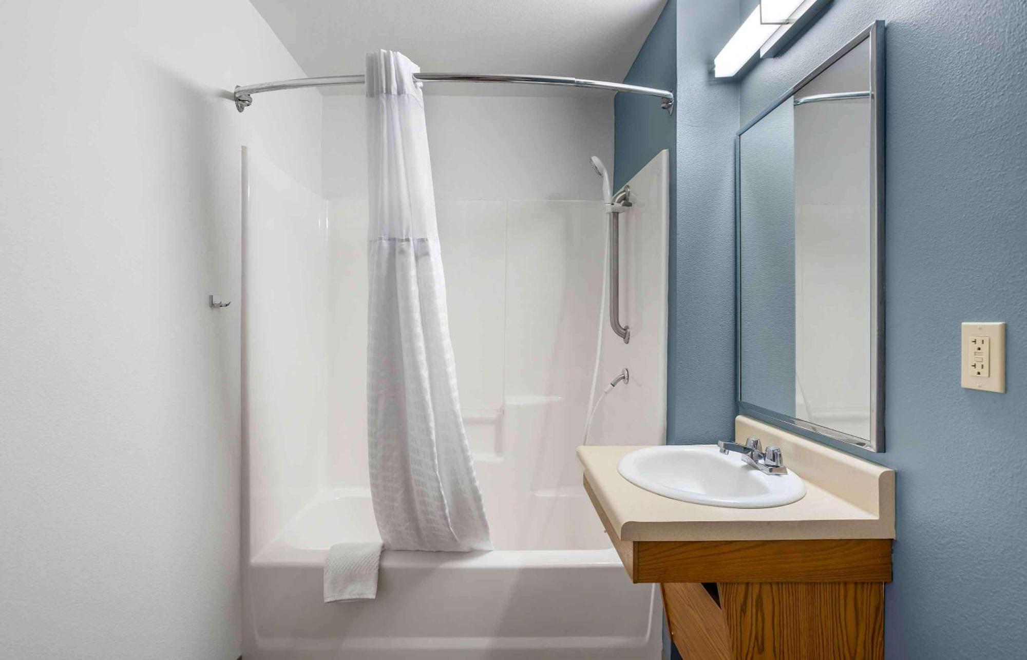 Extended Stay America Select Suites - Wichita - Airport Eksteriør bilde