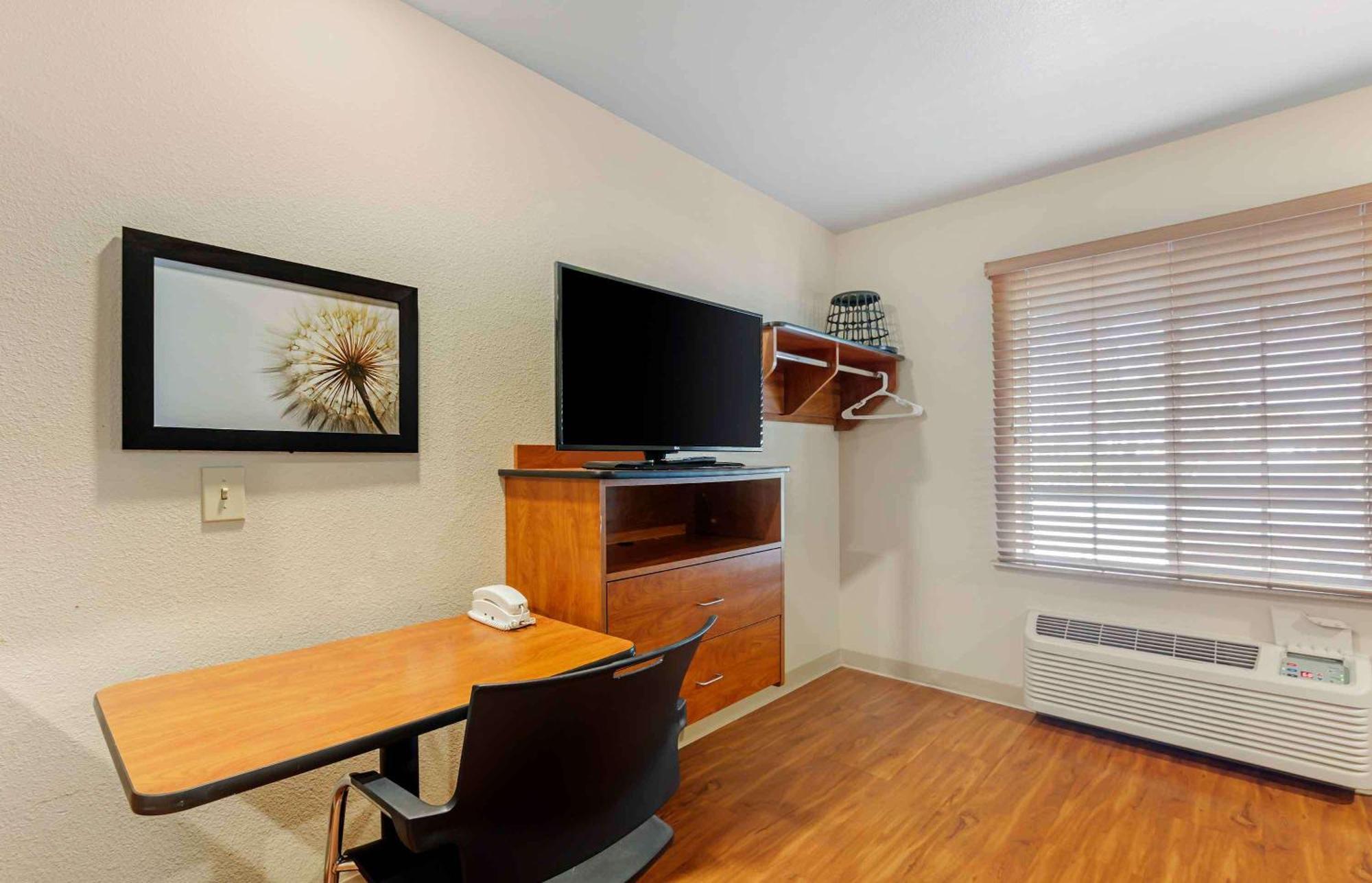 Extended Stay America Select Suites - Wichita - Airport Eksteriør bilde