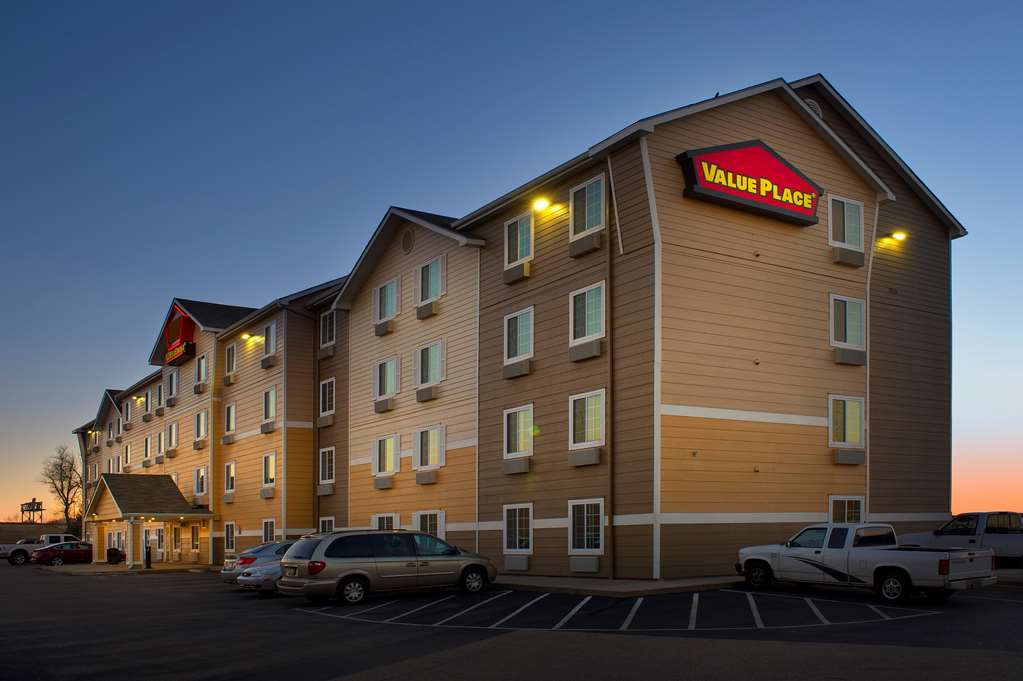 Extended Stay America Select Suites - Wichita - Airport Eksteriør bilde