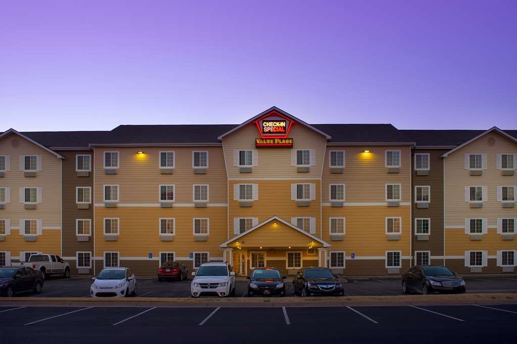 Extended Stay America Select Suites - Wichita - Airport Eksteriør bilde